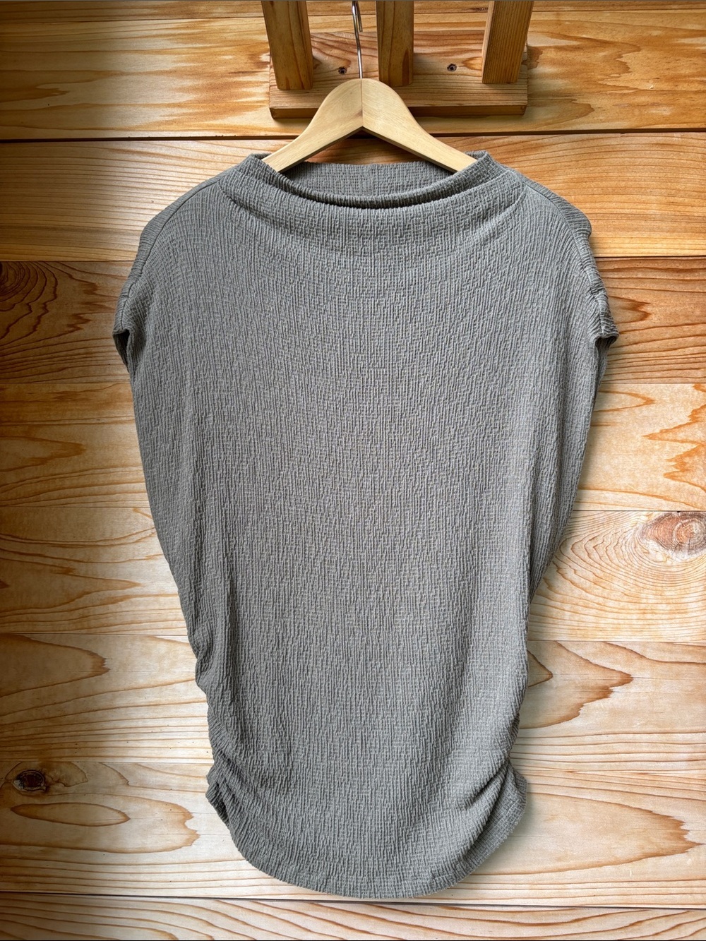 Michael Stars Textured Amara Mock Neck Power Shoulder Top Medium